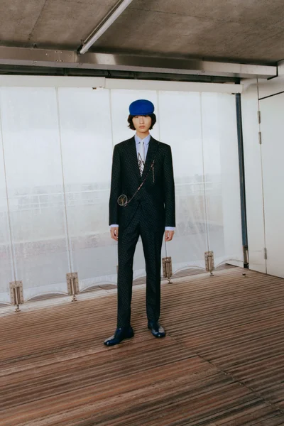 Look 32